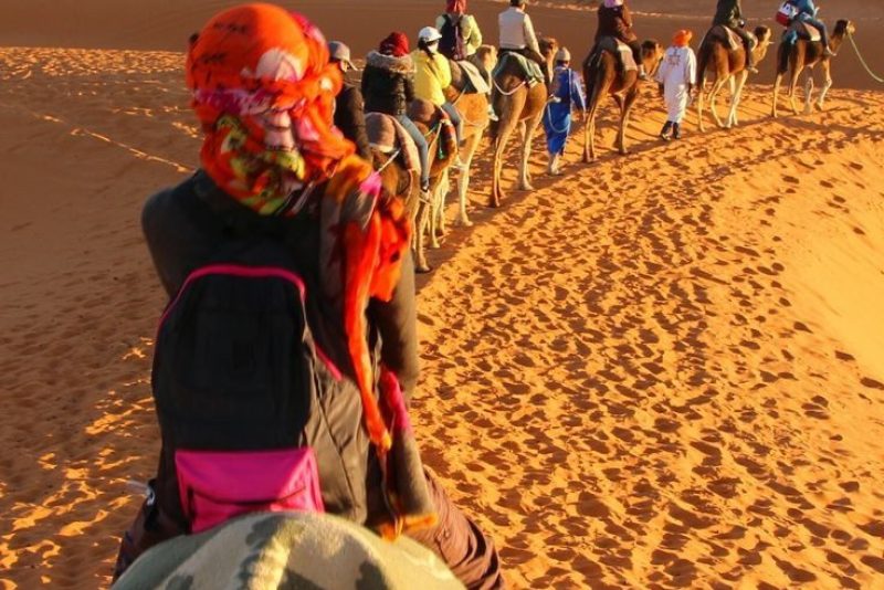 Paseo en Camello al atardecer en Merzouga Desierto